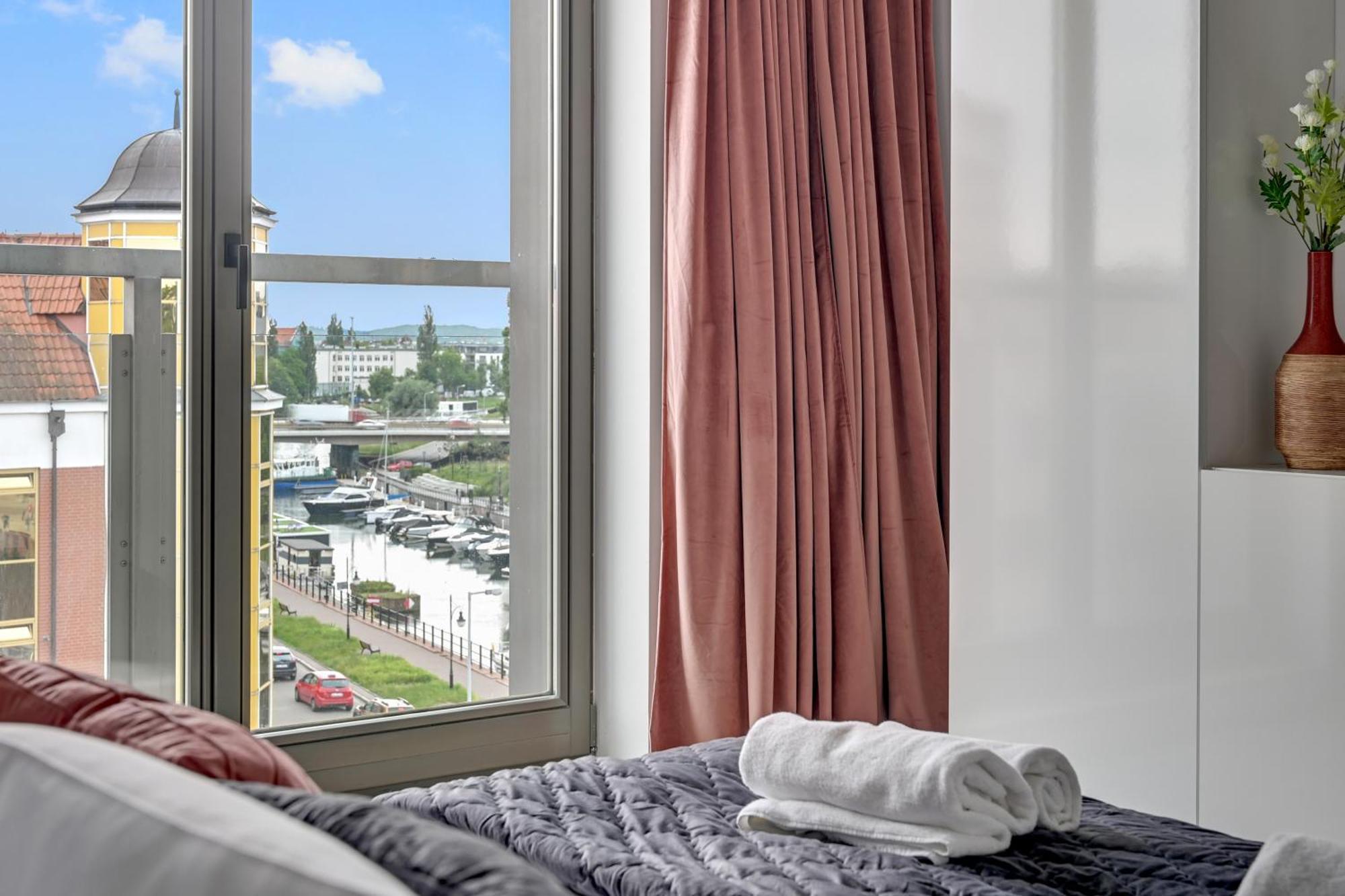 Waterlane Riverside - Spa, Pool, Gym & Parking By Downtown Apartament *