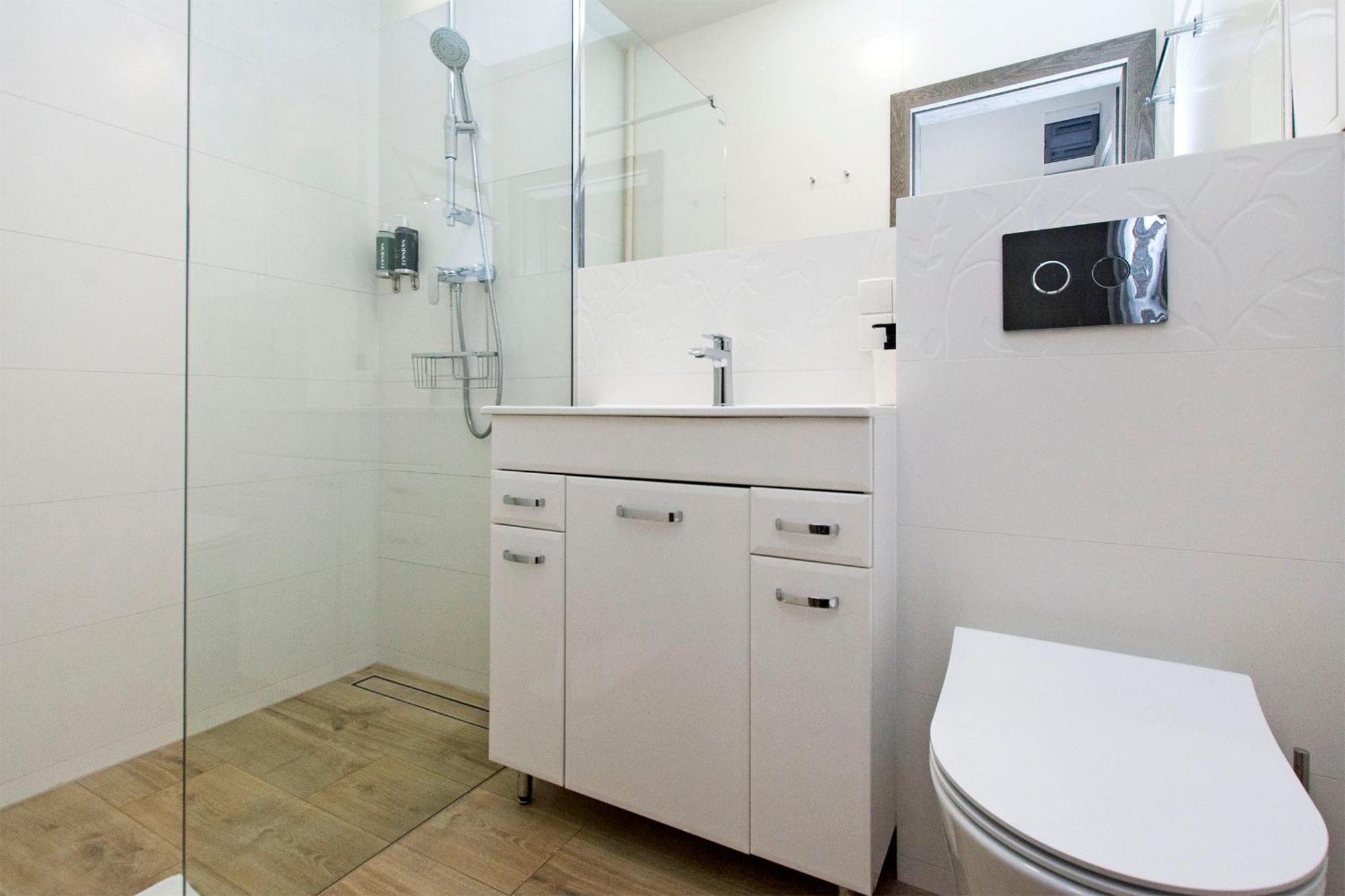 Maya's Flats & 45 - Lux Ogarna 2 Bedrooms Gdansk