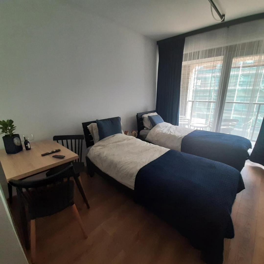 Apartment 100czniowe Zurawie *
