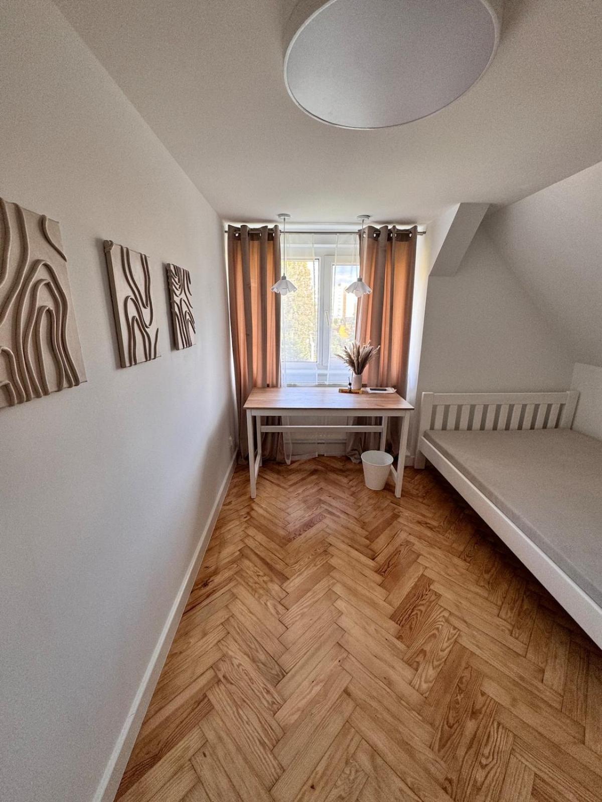 Cozy Kochanowski *