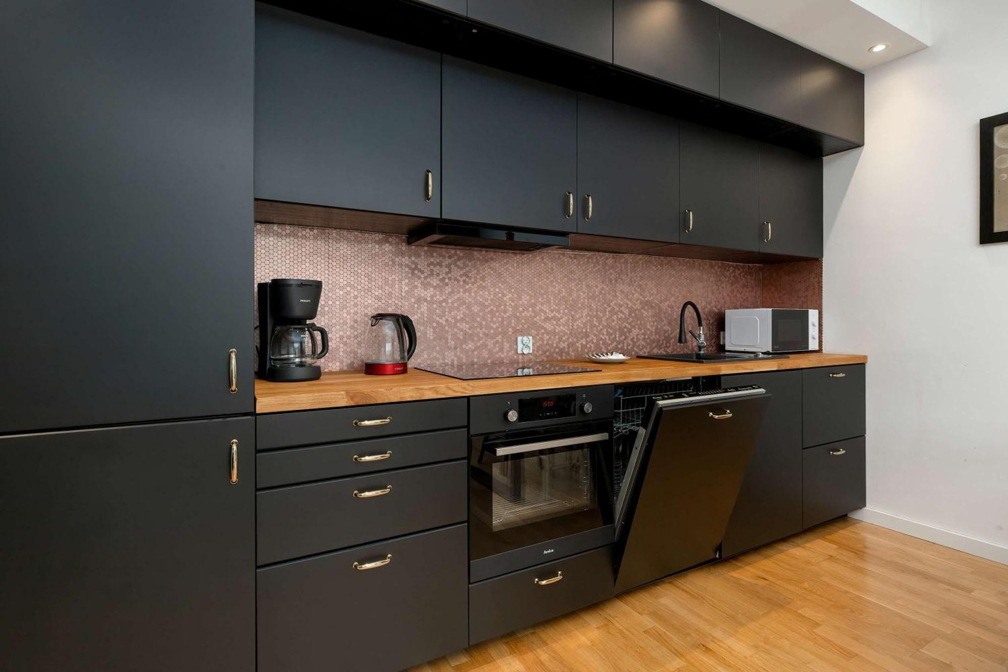 Lägenhet Modern With Parking & Balcony By Renters