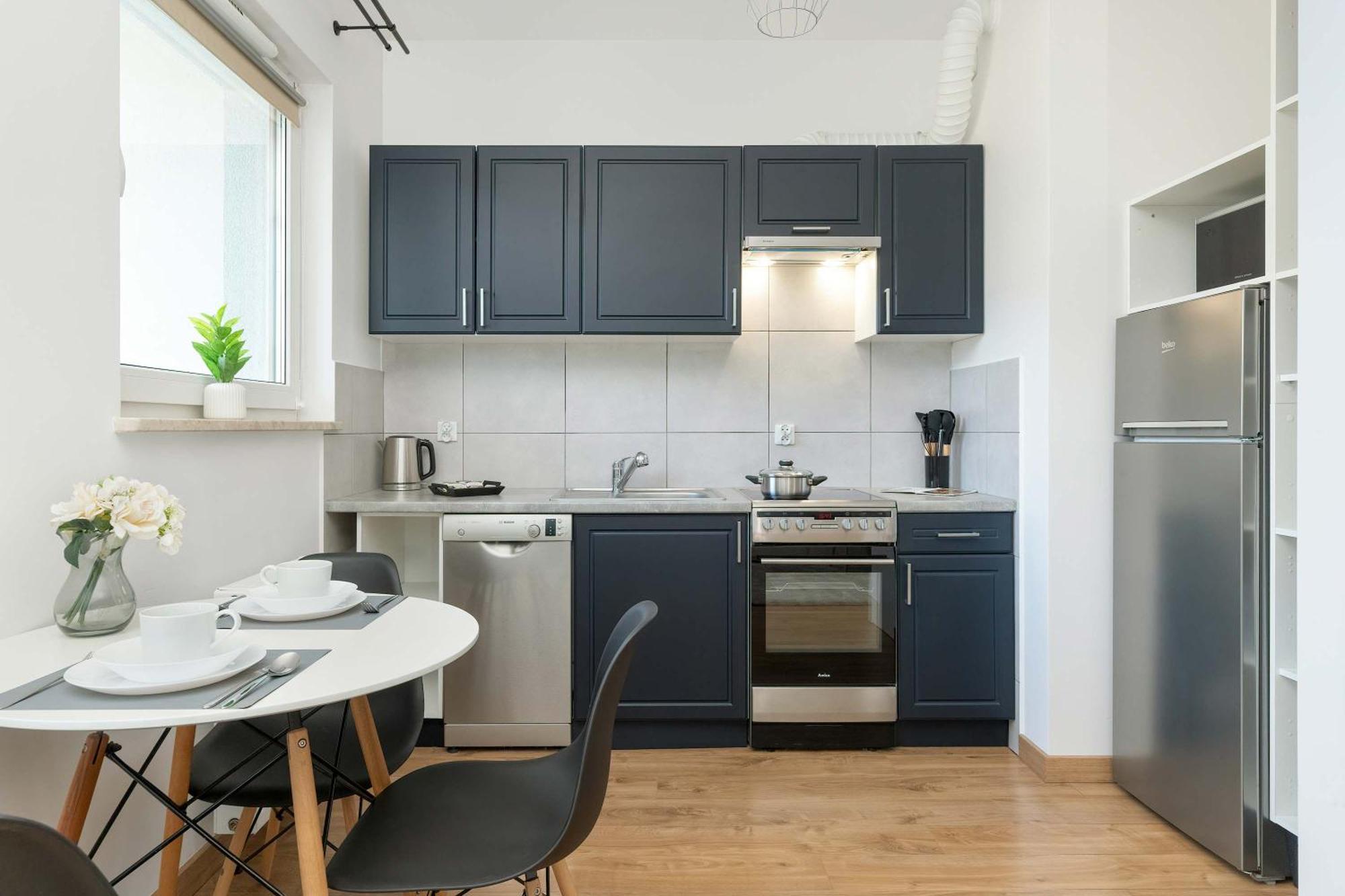 Cosy With Parking In By Renters Apartamento *