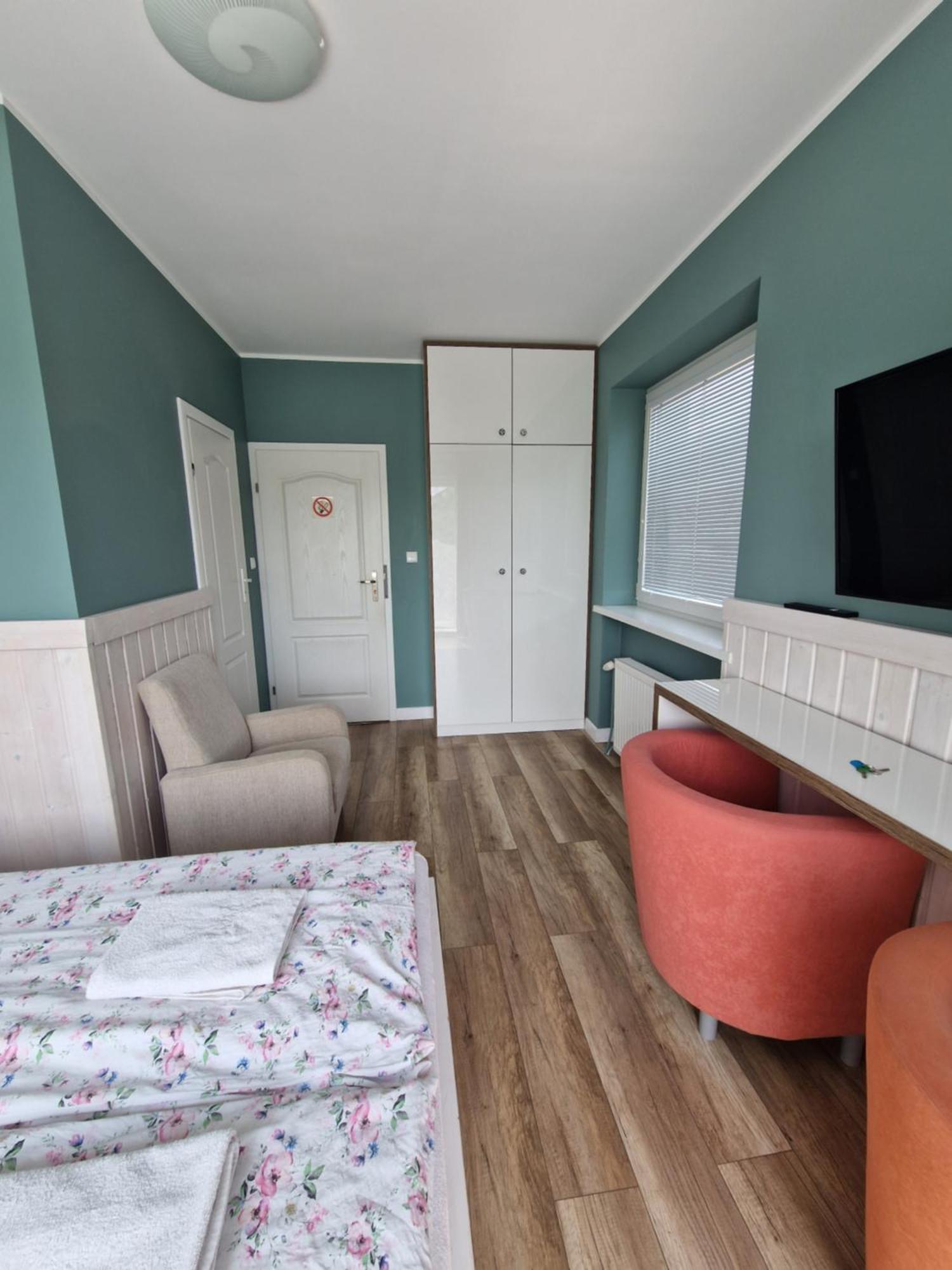 Agis Goscinne Bed & Breakfast 2*