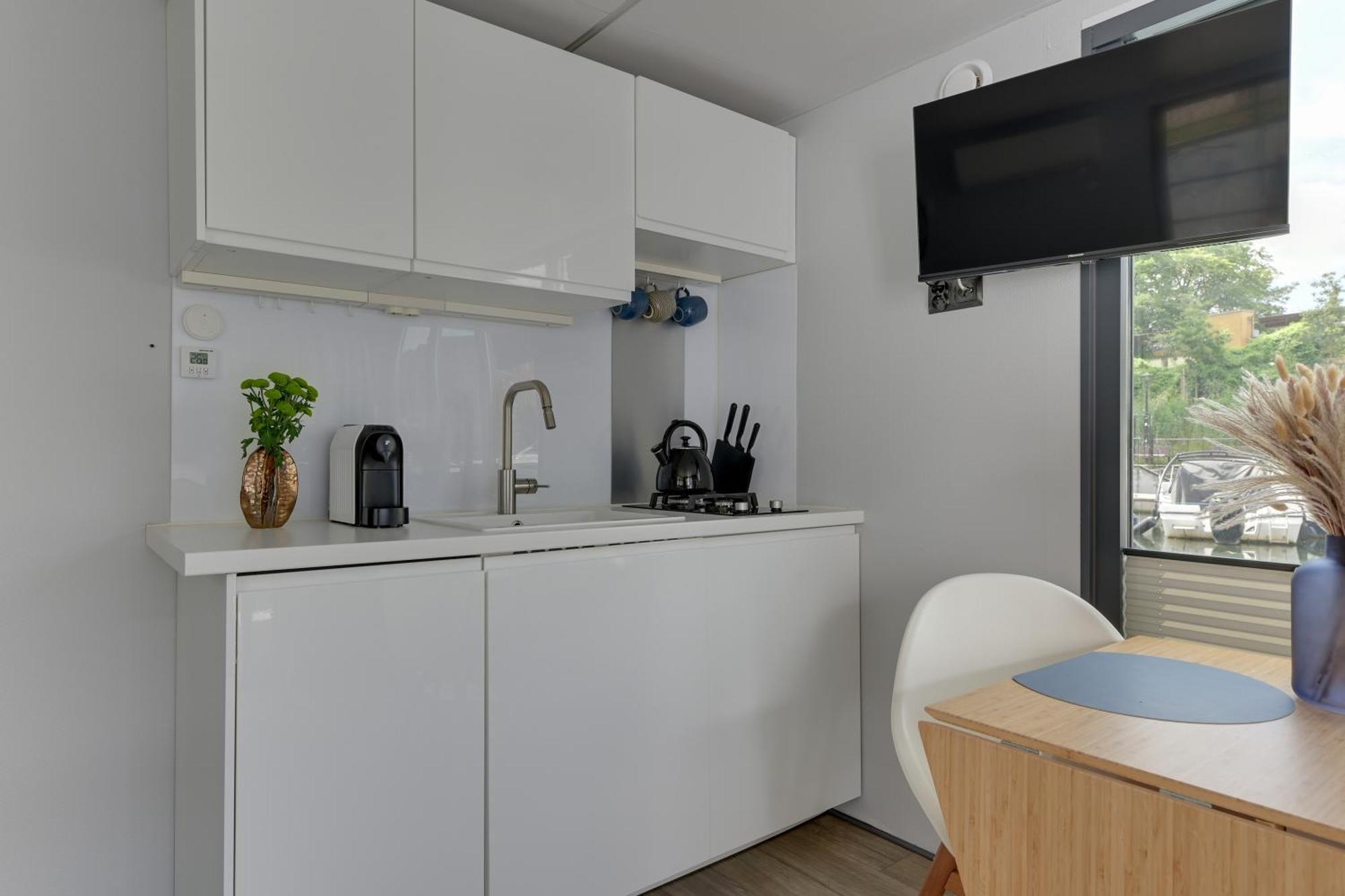Na Wodzie - La Mare Motlava Houseboats By Downtown *