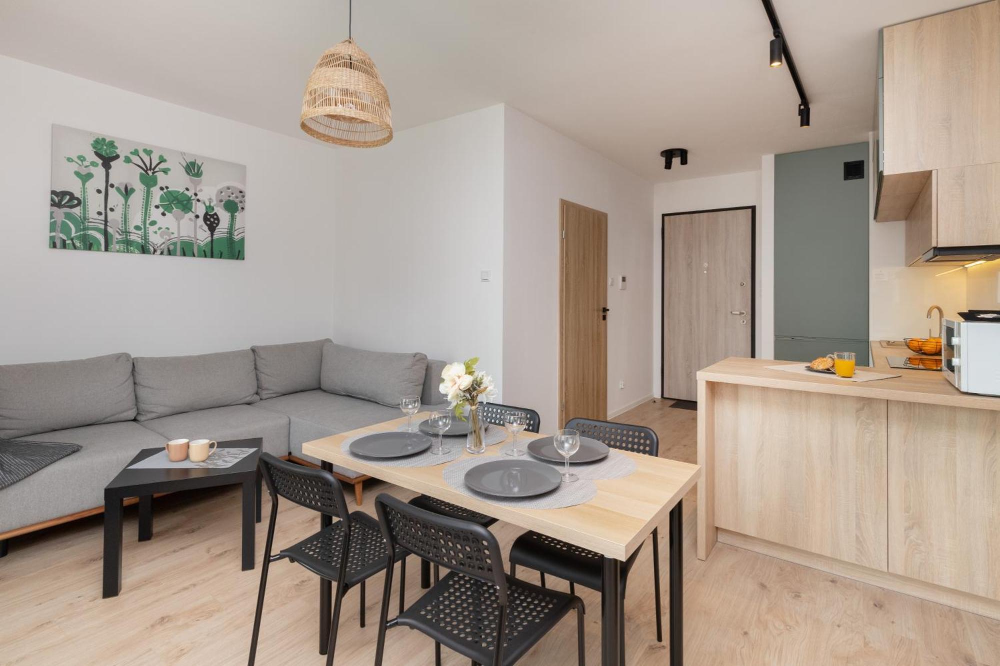Modern With Balcony Near Arena By Renters Apartamento Gdańsk