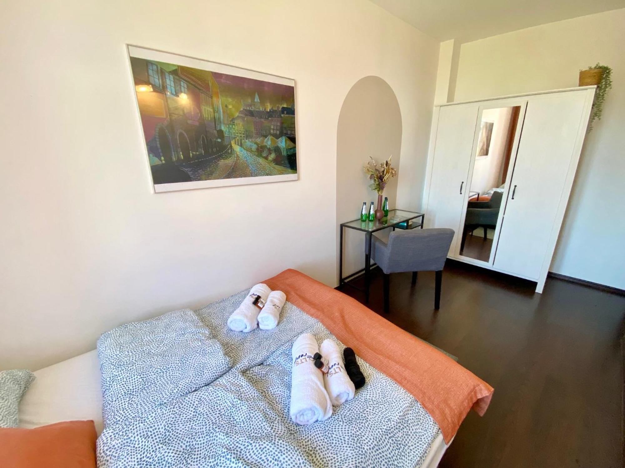 Huoneisto Lts Rent Comfortable River View & Art, Five *