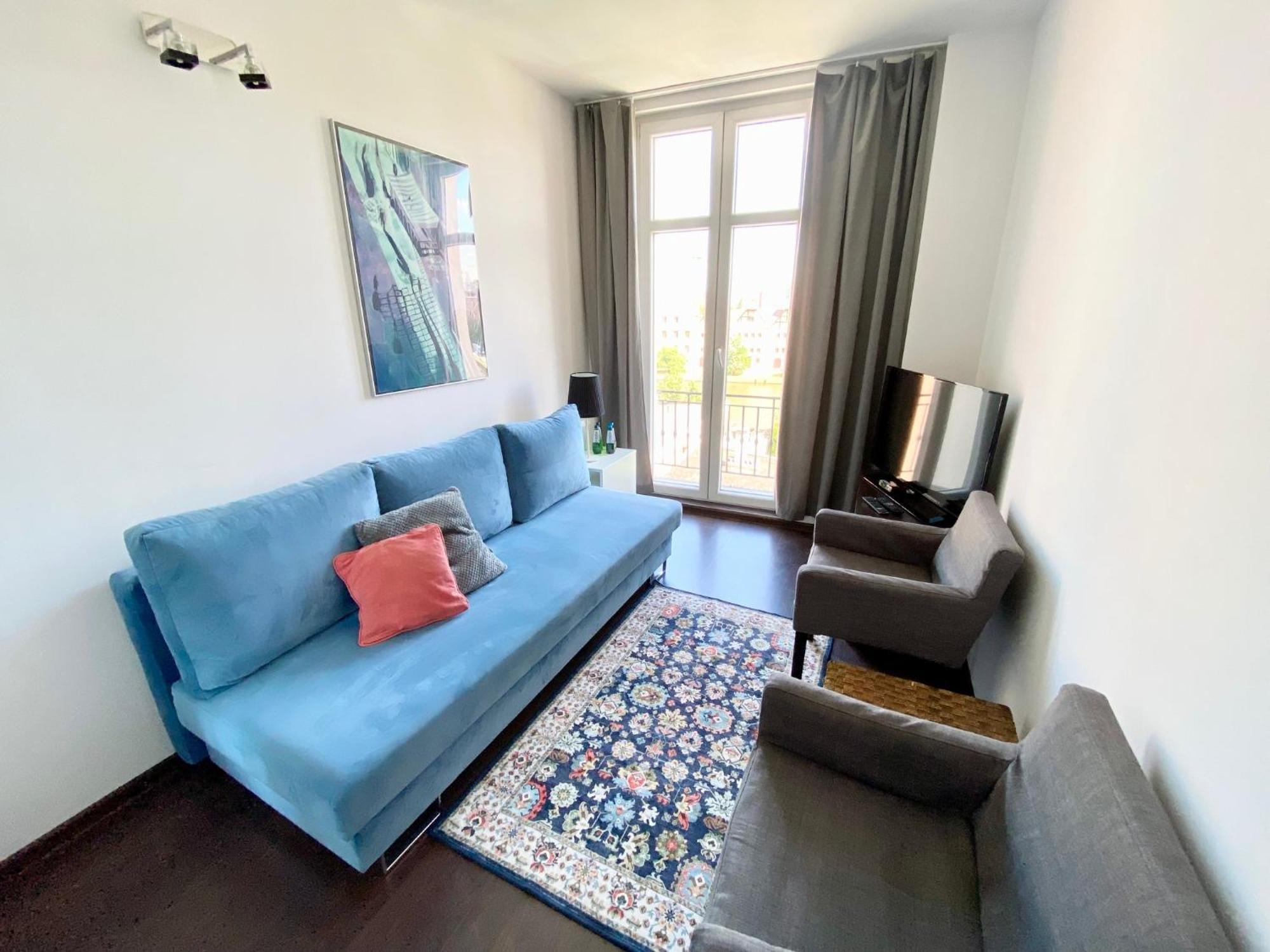 Huoneisto Lts Rent Comfortable River View & Art, Five