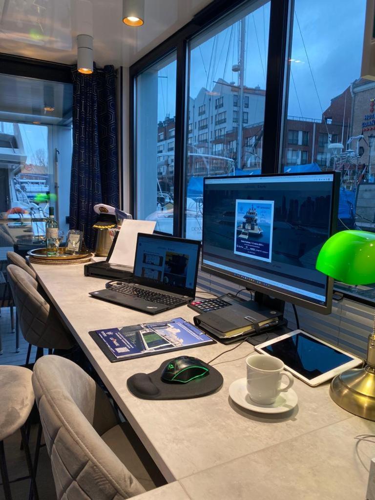 Dom Na Wodzie Bådhotel *