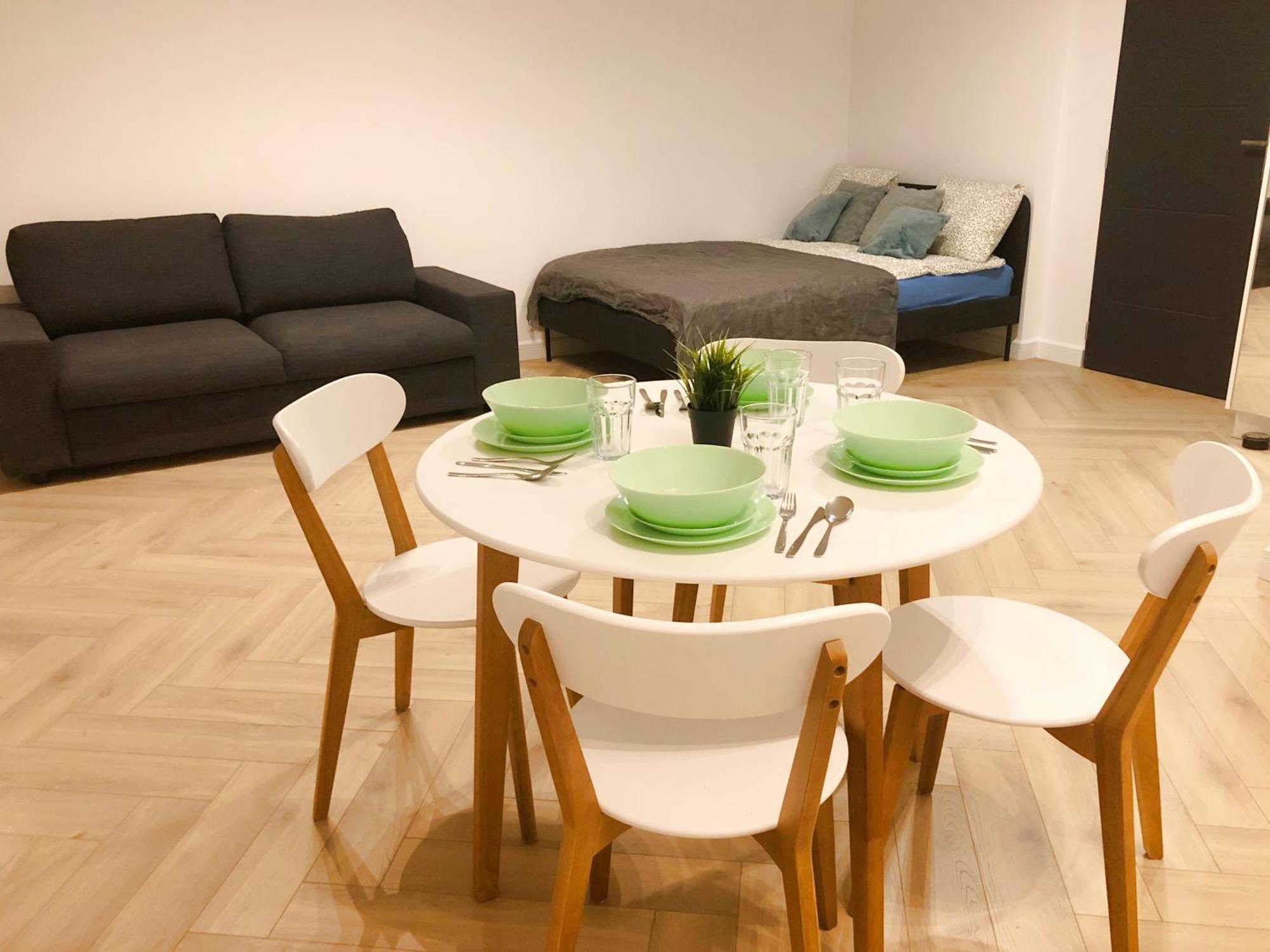 Apartment Przy Dworcu Old Town