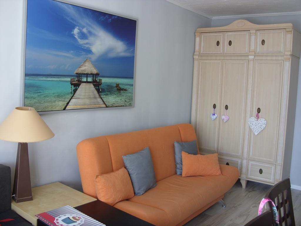 Apartament Obroncow Wybrzeza *