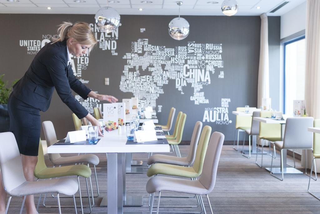 Novotel Centrum Khách sạn 3*