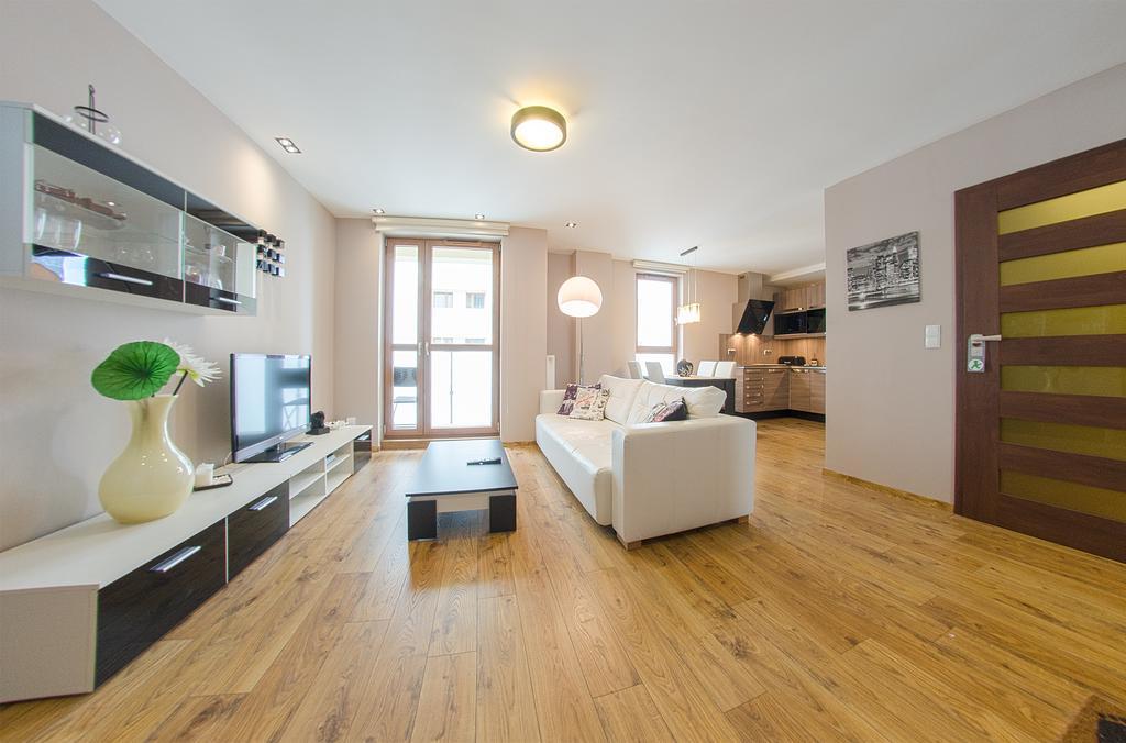 Dom & House - Apartamenty Quattro Towers Huoneisto *