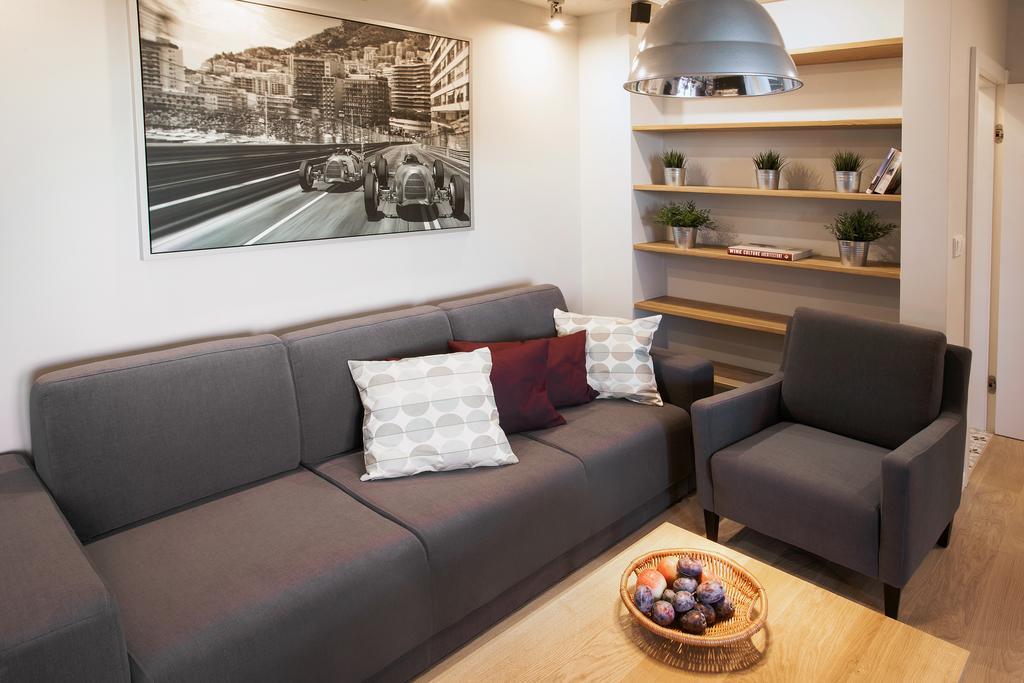 Staywin Riverfront Lofts Apartment