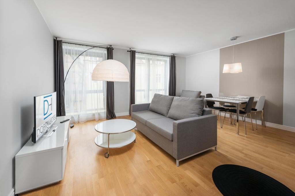 Huoneisto Apartament Stara Winiarnia
