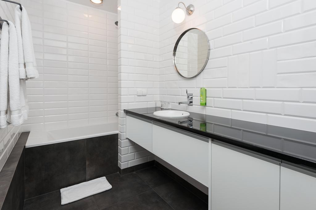 Huoneisto Apartament Stara Winiarnia