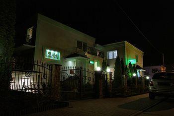 Bed & Breakfast Albatros Happy 2*
