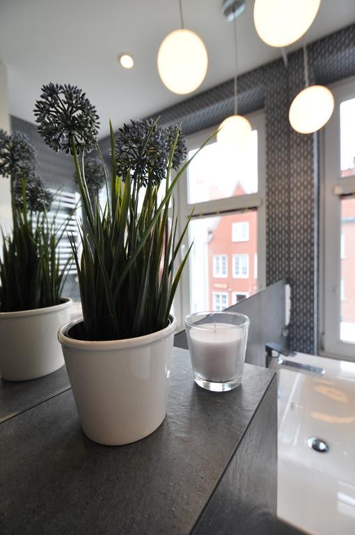 Old Town River View Apartment Gdansk
