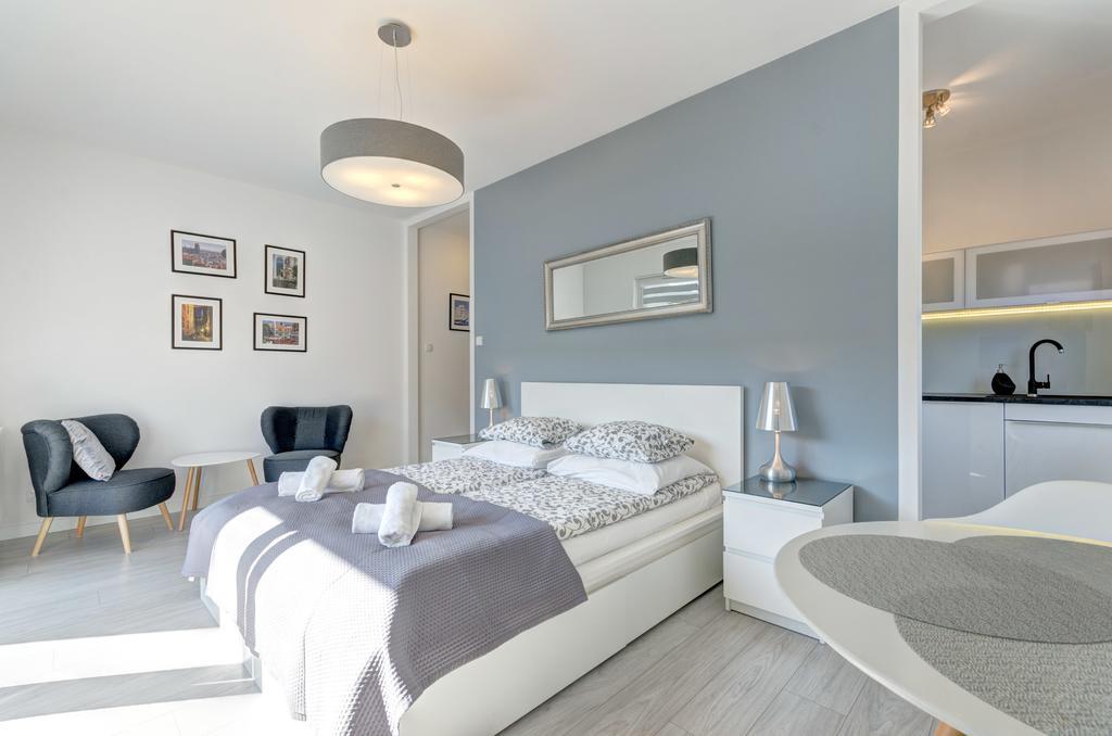 Rentapart Sadova Apartment *
