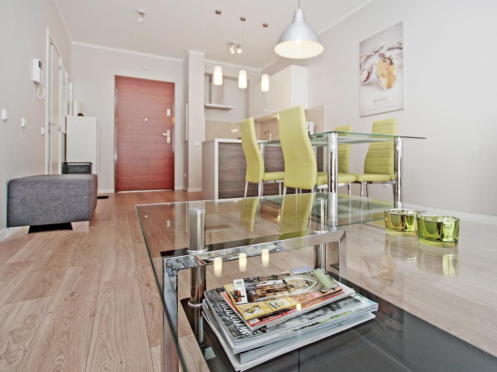 Apartment White Pearl *
