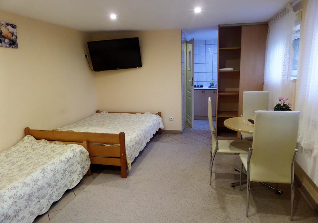 Dzika Plaza Homestay