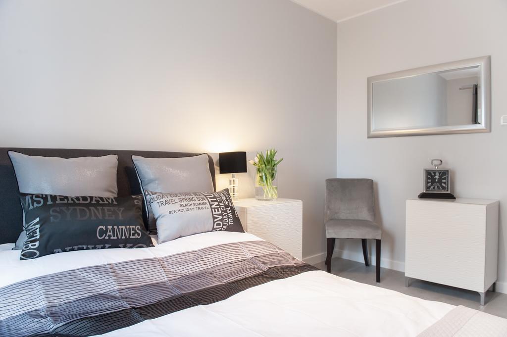 Albatross Towers Joda Bed