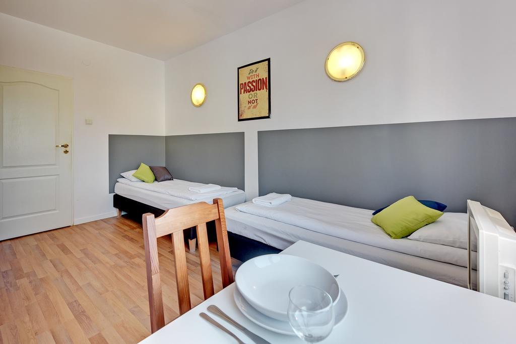 - Goscinne Bed & Breakfast 2*