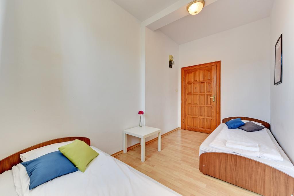 - Goscinne Bed & Breakfast