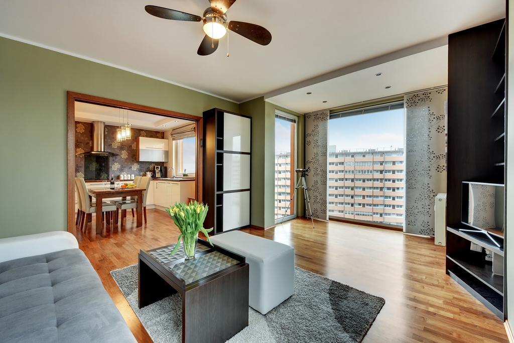 Sunny Horizon Apartamento