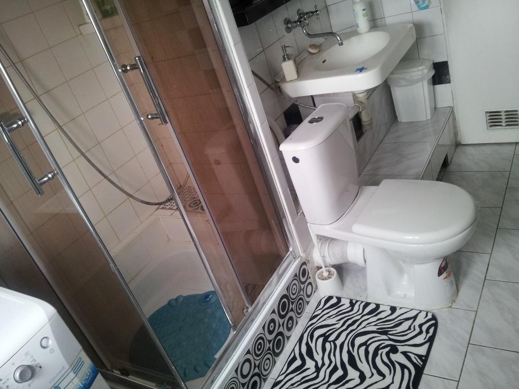 Sloneczny Apartament Z Balkonem
