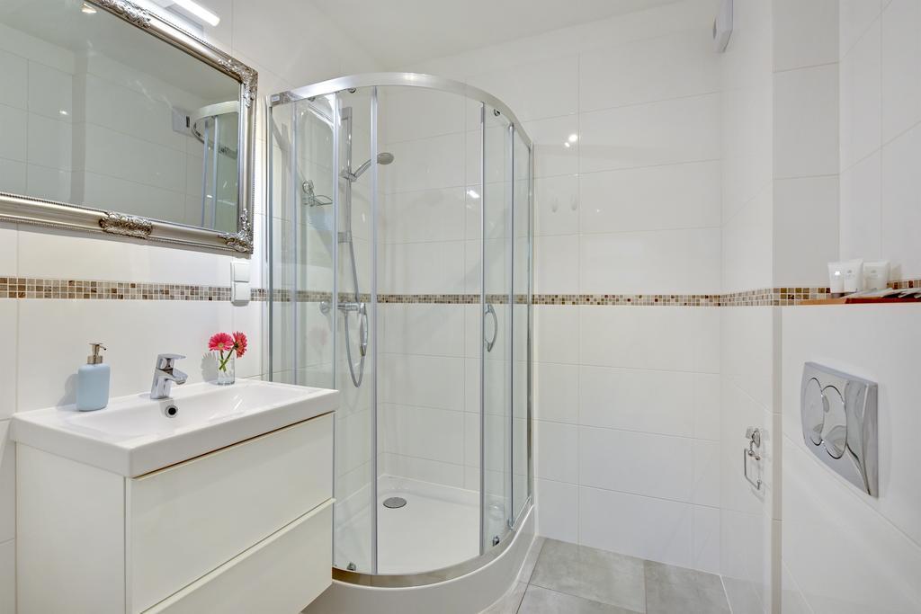 Triapart Chmielna Park 1 *
