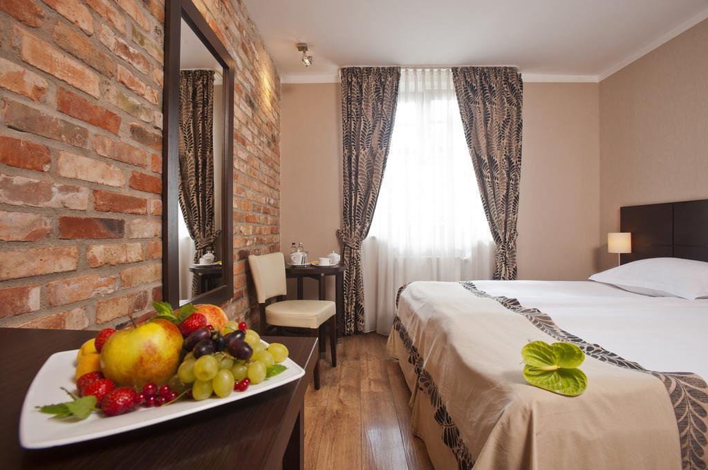 Bonum Old Town Hotel 3*