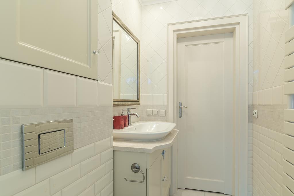 Rent A Flat - Old Town Apartment