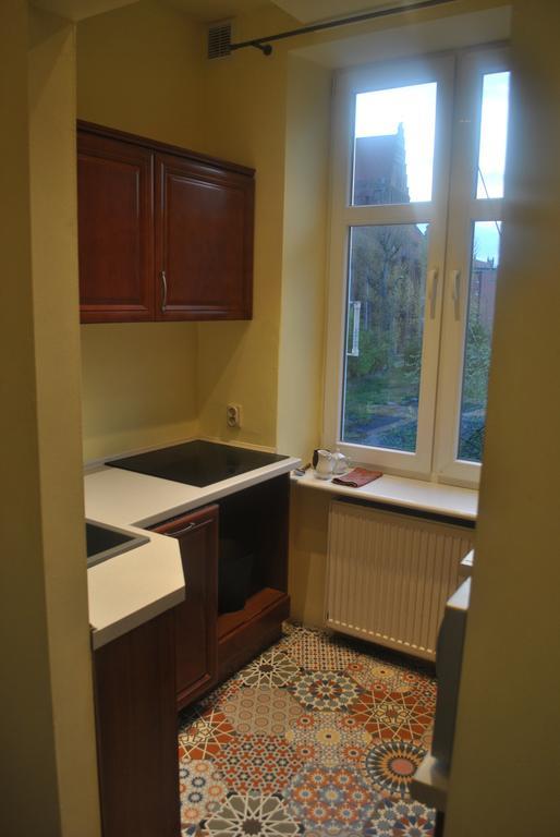 Apartment Center I *