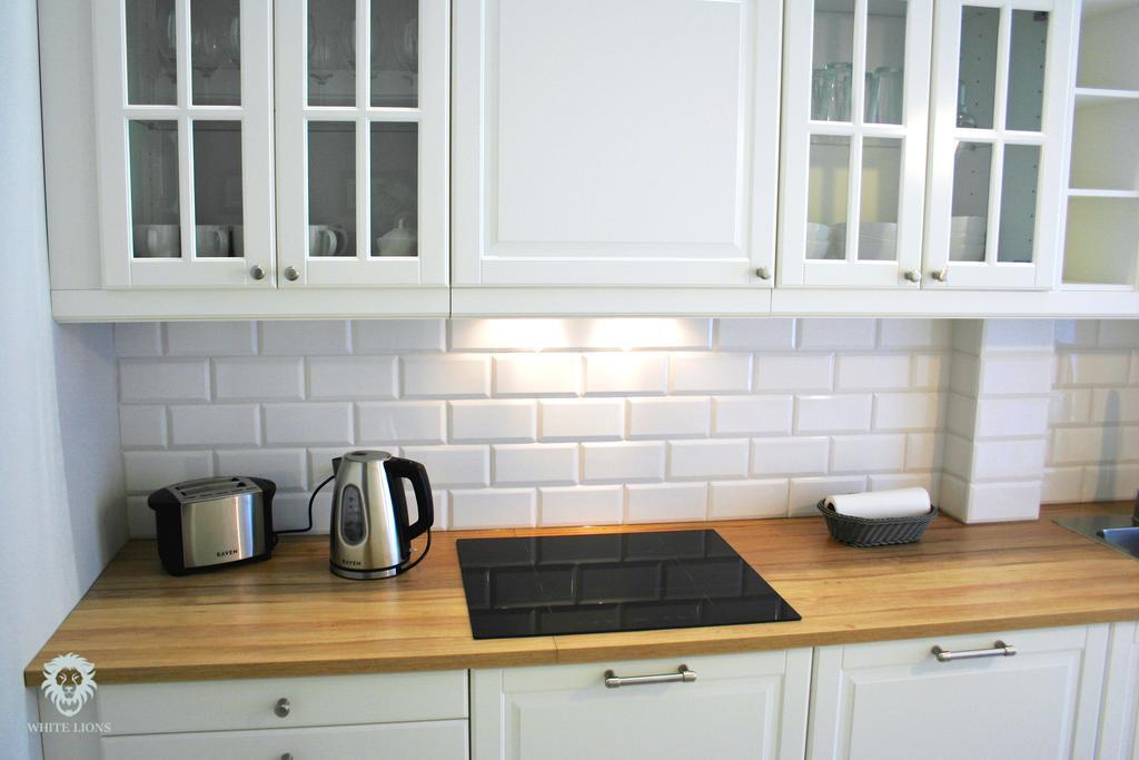 White Lions - Old Town Apartment *