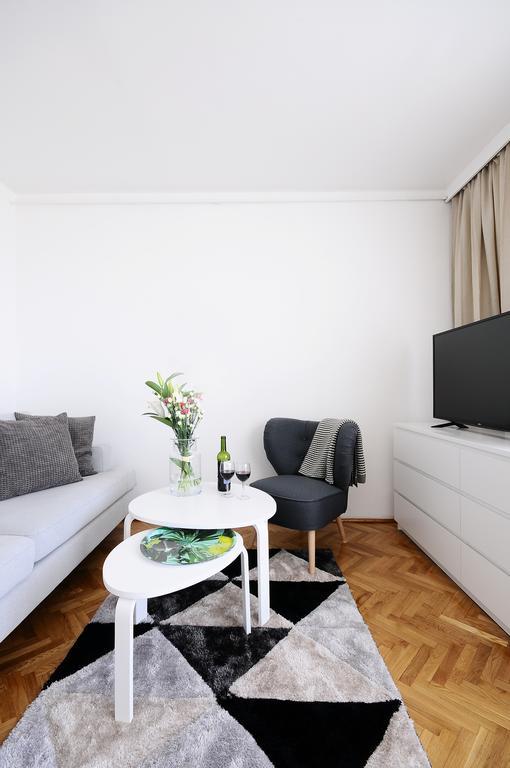 Apartment A Place Like Witosa *