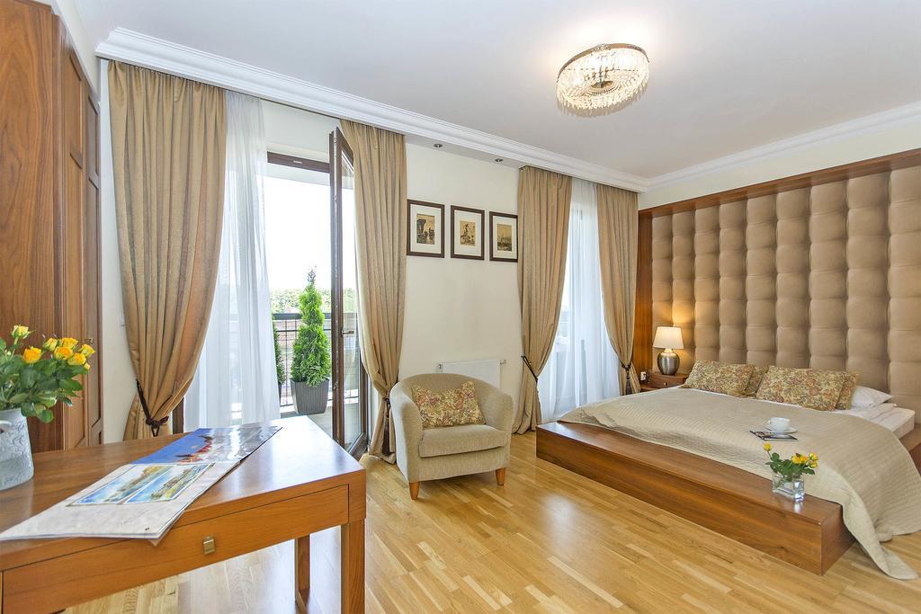 Apartments Szafarnia