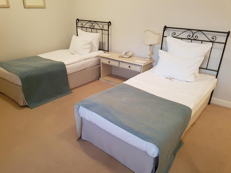 Oliwska Dolina Bed & Breakfast 5*