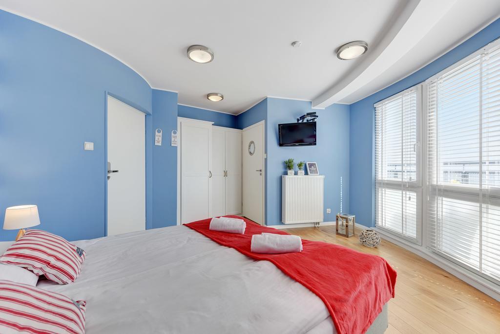 Navy Group - Marina Bed & Breakfast