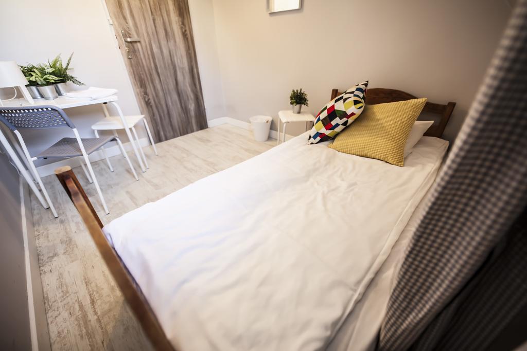 Za Murami Hostel *