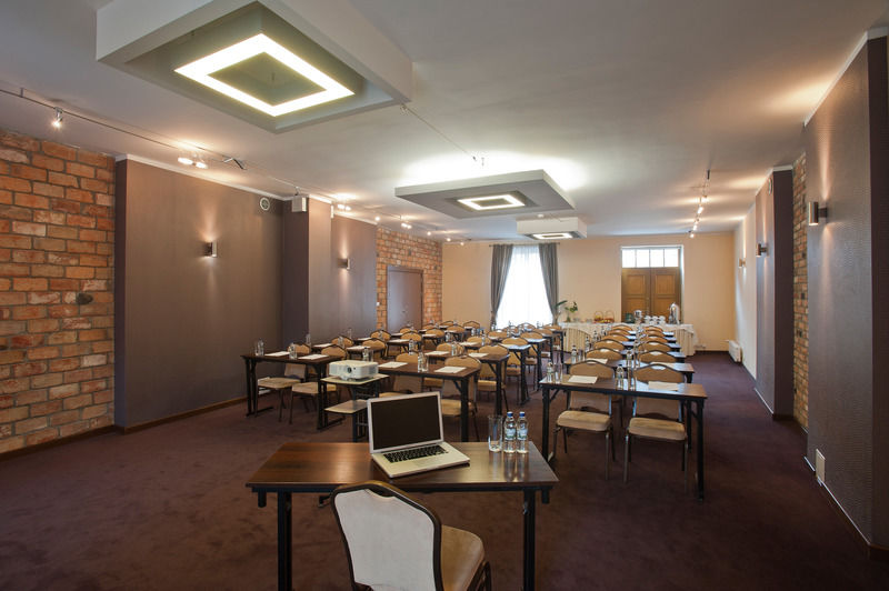 Hotel Bonum Old Town 3*
