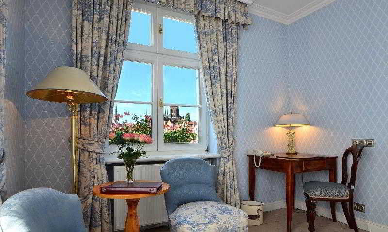Podewils Old Town Hotel