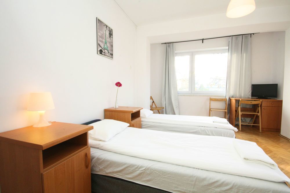 - Goscinne Bed & Breakfast
