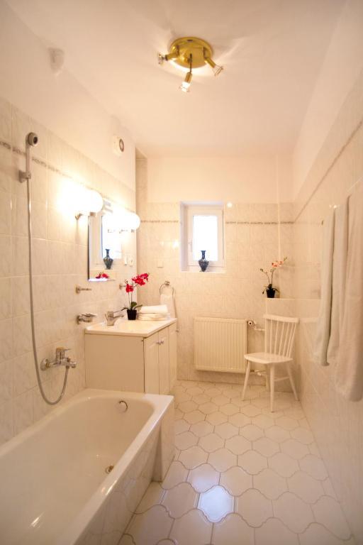Ambra Bed & Breakfast *