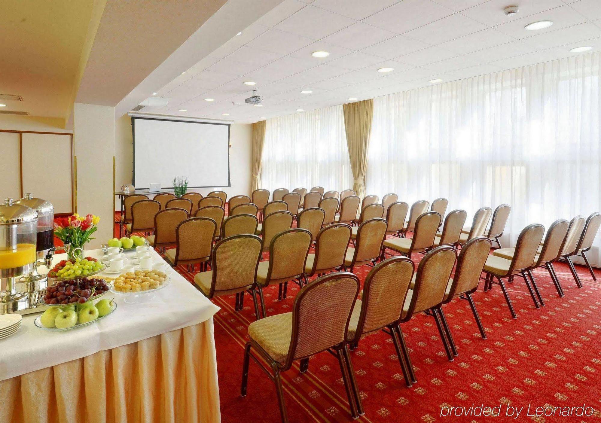 Hotel Wolne Old Town 3*