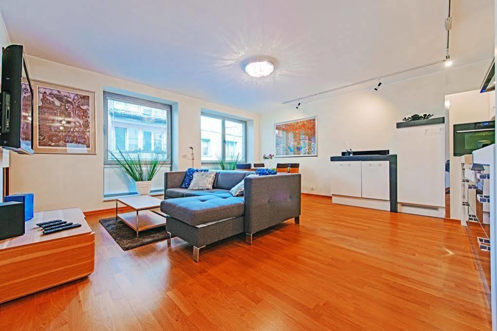 Huoneisto Apartament Stara Winiarnia *