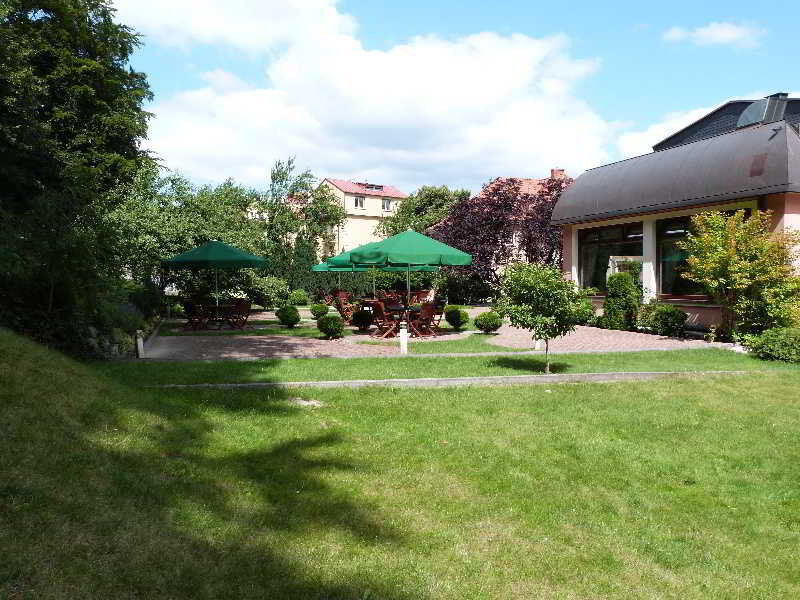 Eva Hotel 2*