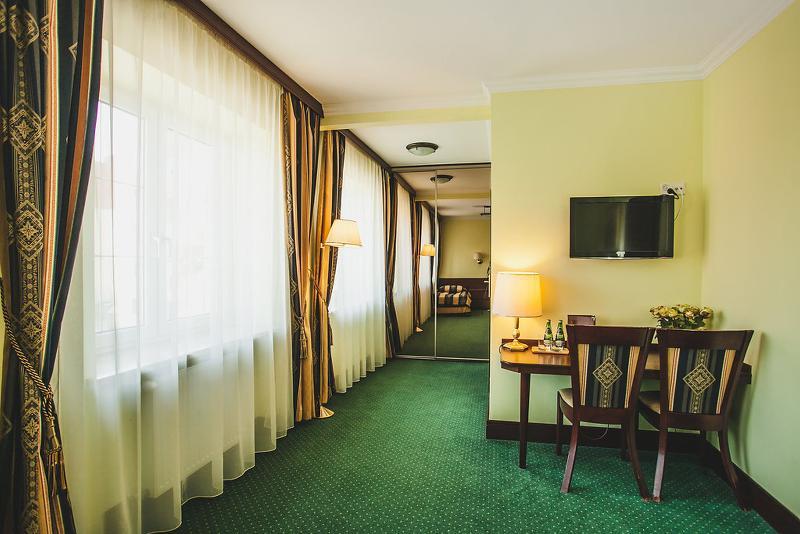 Eva Hotel