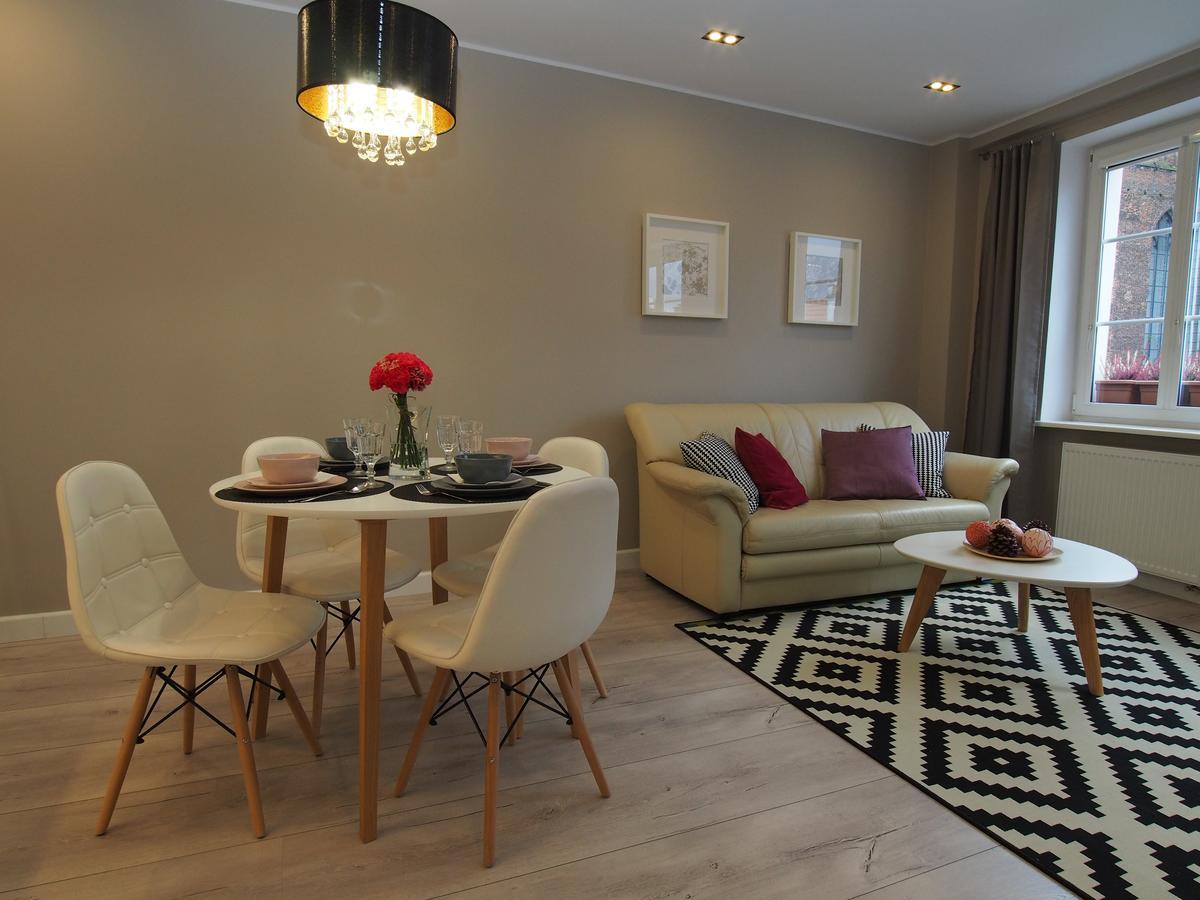 Grand-tourist Cristal 59/61 Sw. Ducha Str * Gdańsk