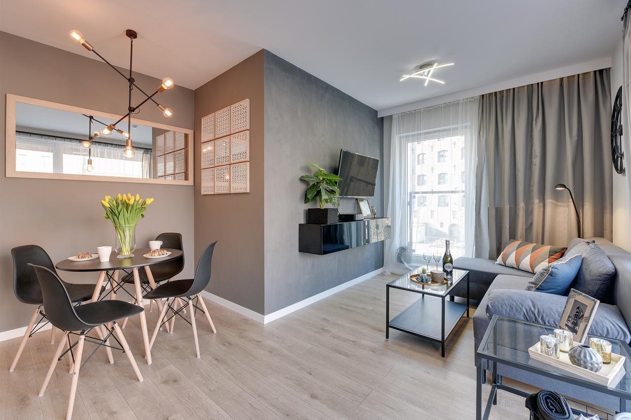 Apartment Chmielna 72