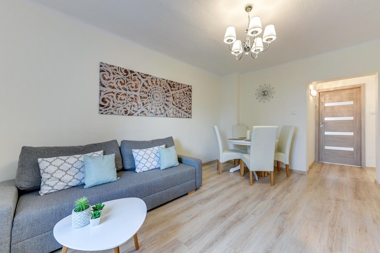 Old Town Gardens Modern Apartment Danzig